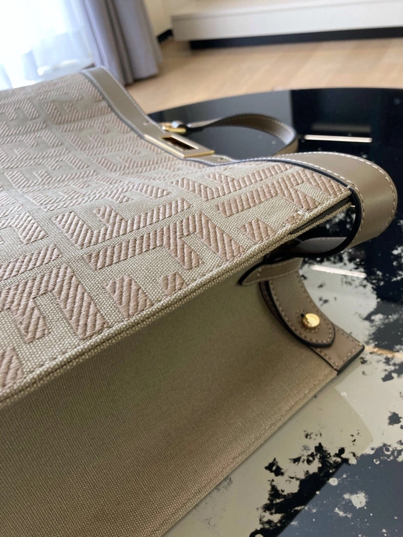 Fendi Shopping Bags 4370-0008