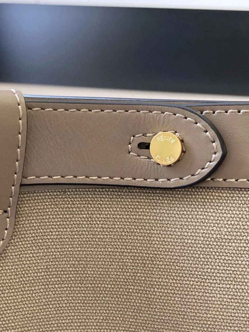 Fendi Shopping Bags 4370-0008