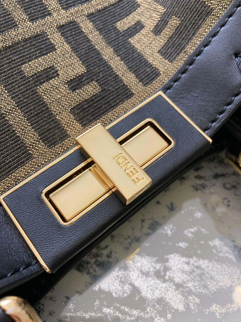 Fendi Shopping Bags 4370-0012