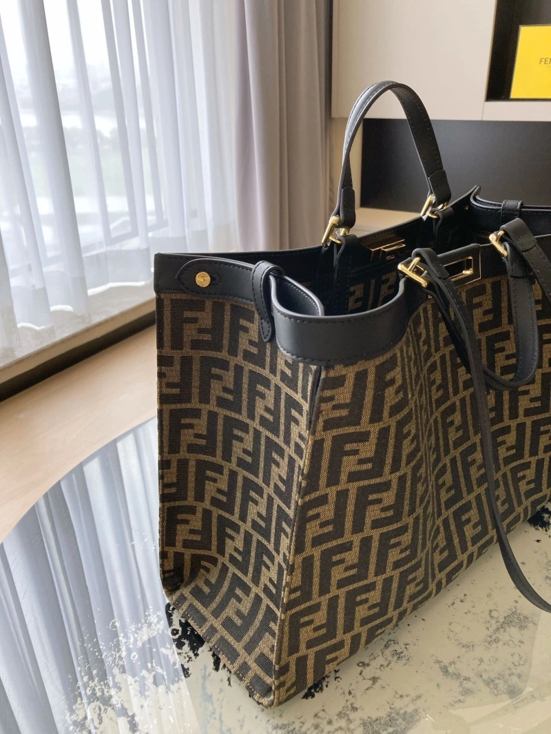 Fendi Shopping Bags 4370-0012