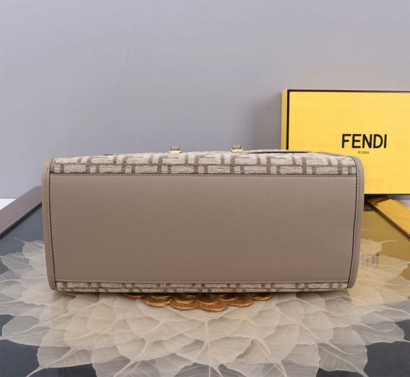 Fendi Shopping Bags 4370-0020