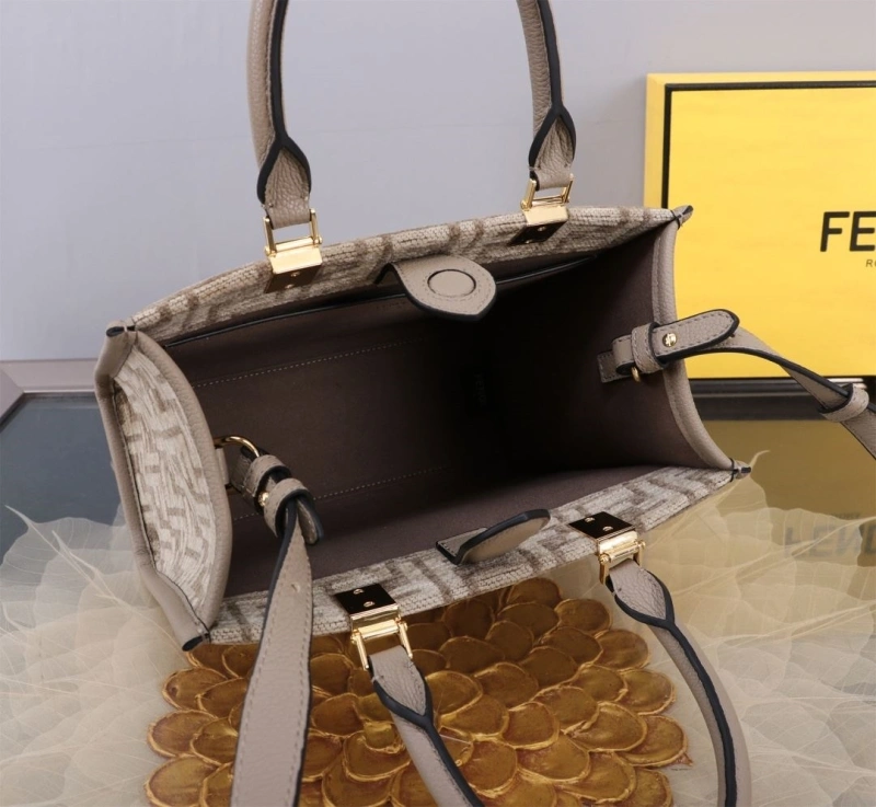 Fendi Shopping Bags 4370-0021