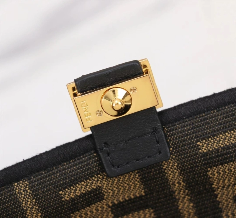 Fendi Baguette Bags 4370-0032