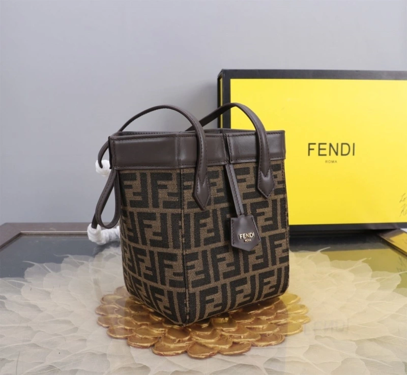 Fendi Shopping Bags 4370-0049