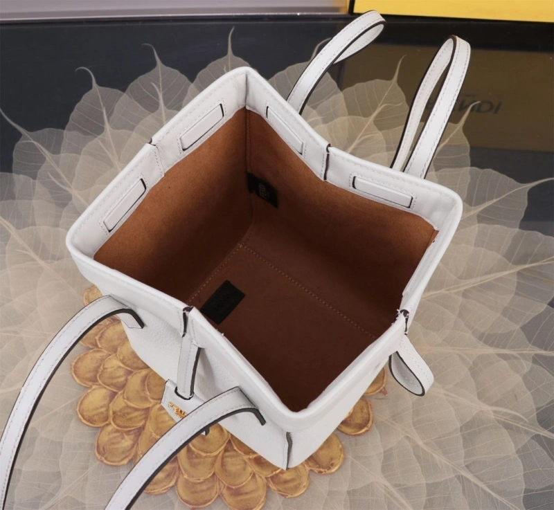 Fendi Shopping Bags 4370-0051