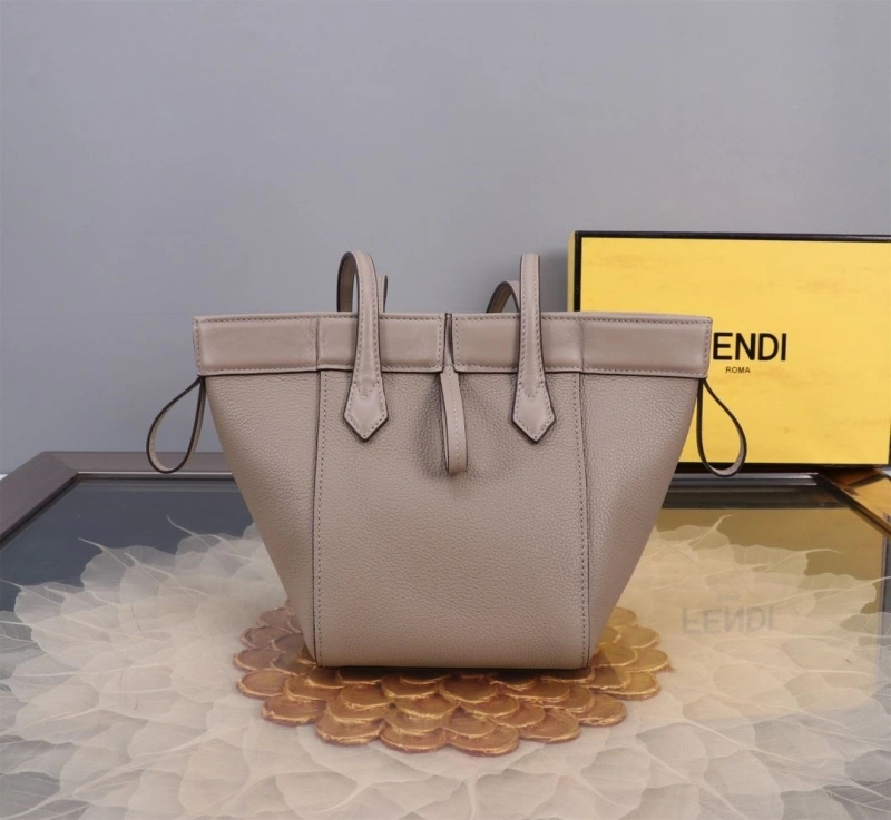 Fendi Shopping Bags 4370-0052
