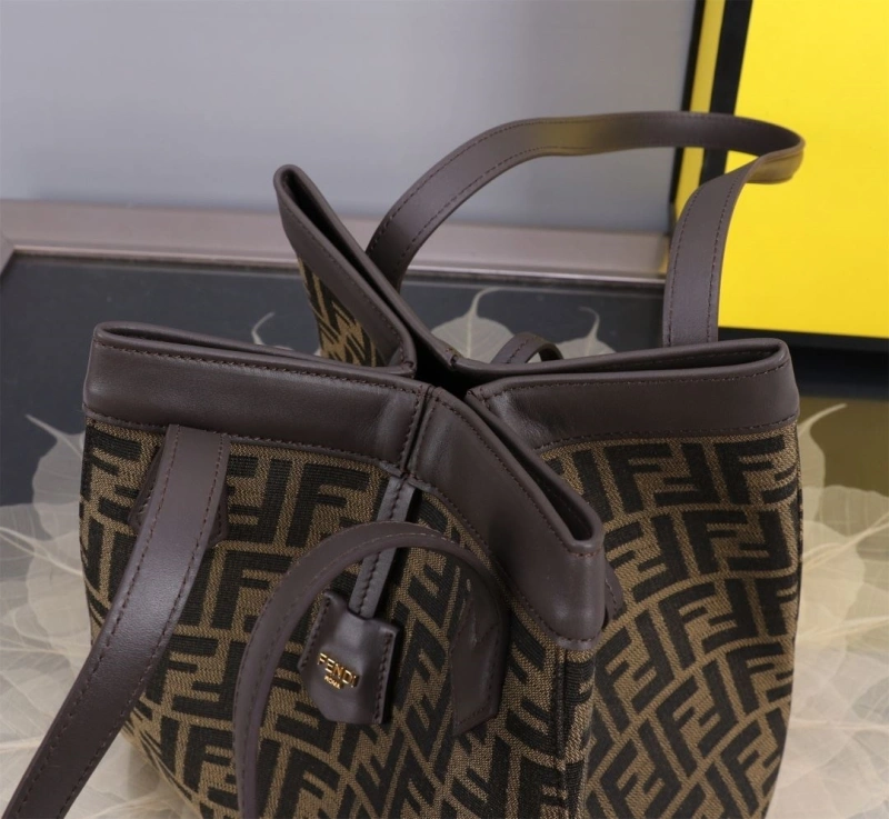 Fendi Shopping Bags 4370-0053