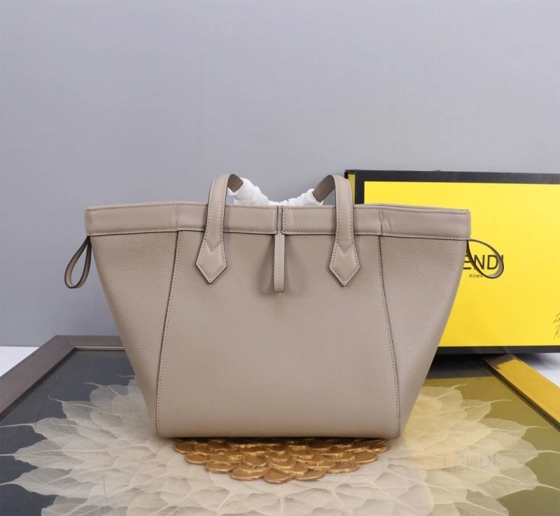 Fendi Shopping Bags 4370-0054