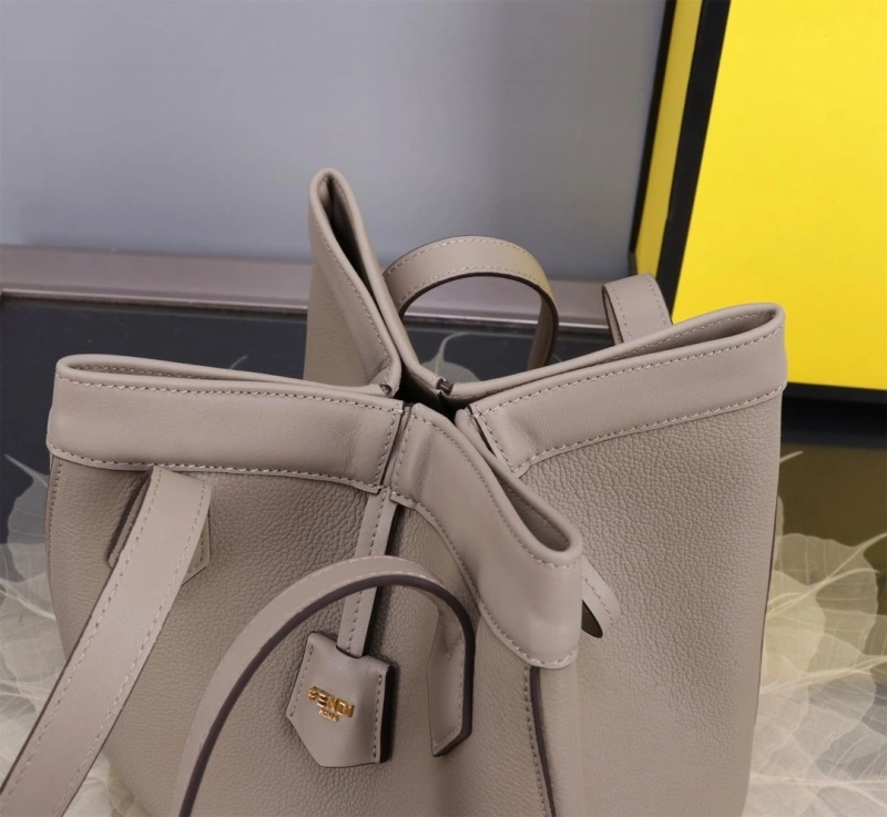 Fendi Shopping Bags 4370-0054