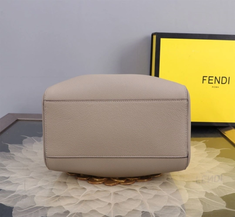 Fendi Shopping Bags 4370-0054