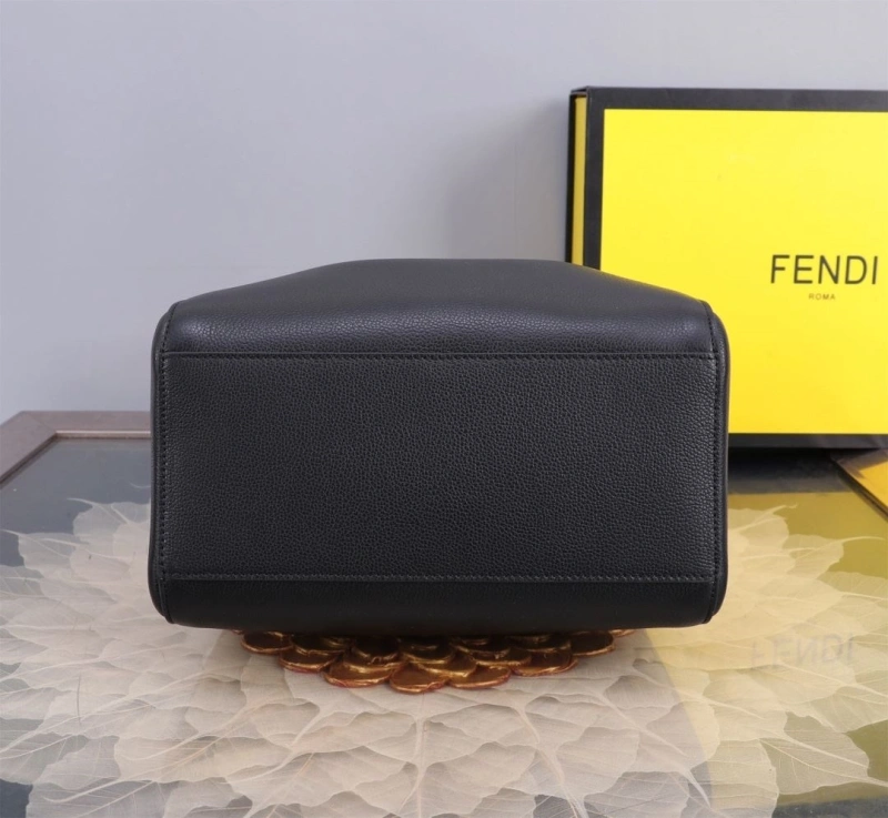 Fendi Shopping Bags 4370-0055