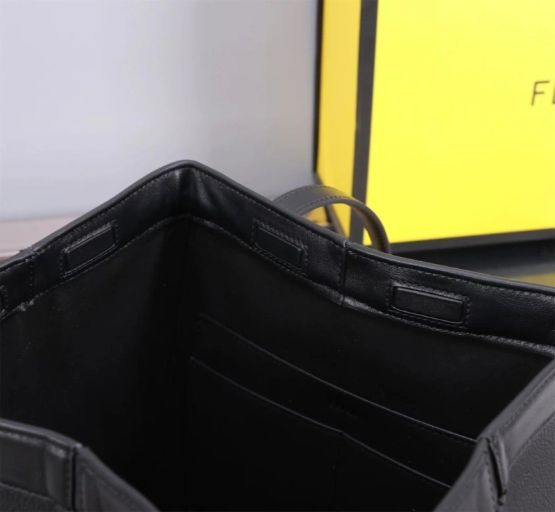 Fendi Shopping Bags 4370-0055