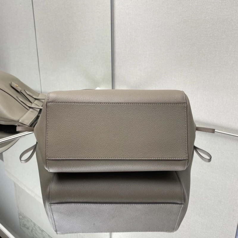 Fendi Shopping Bags 4370-0069