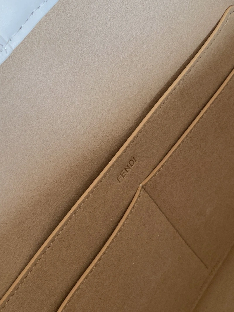 Fendi Shopping Bags 4370-0071