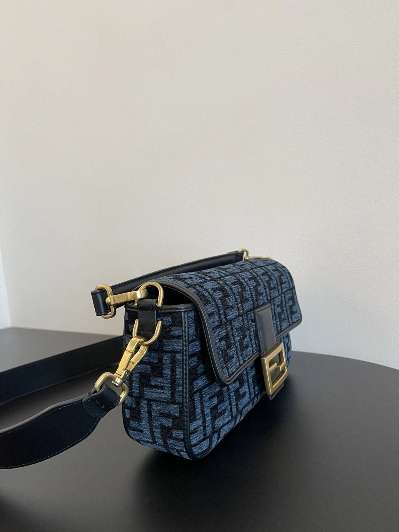 Fendi Satchel Bags 4370-0089
