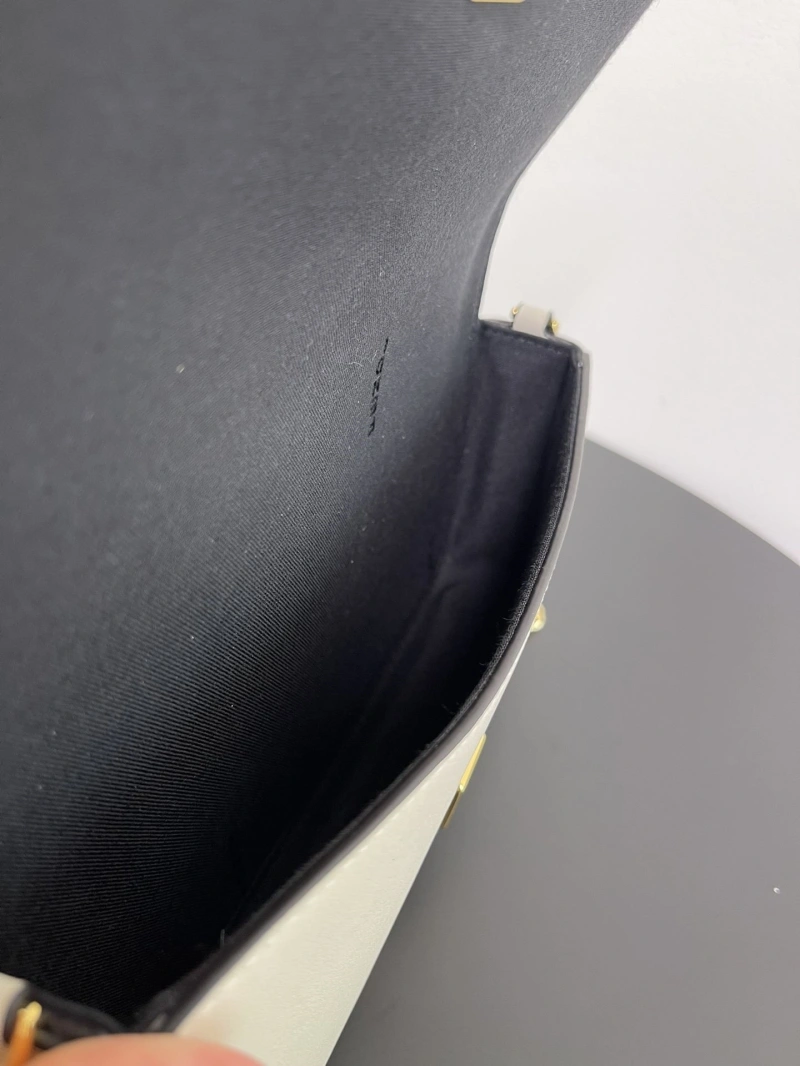 Fendi Satchel Bags 4370-0098