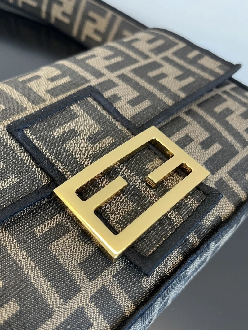 Fendi Baguette Bags 4370-0105