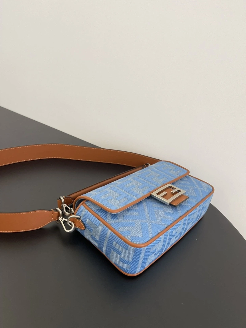 Fendi Baguette Bags 4370-0118