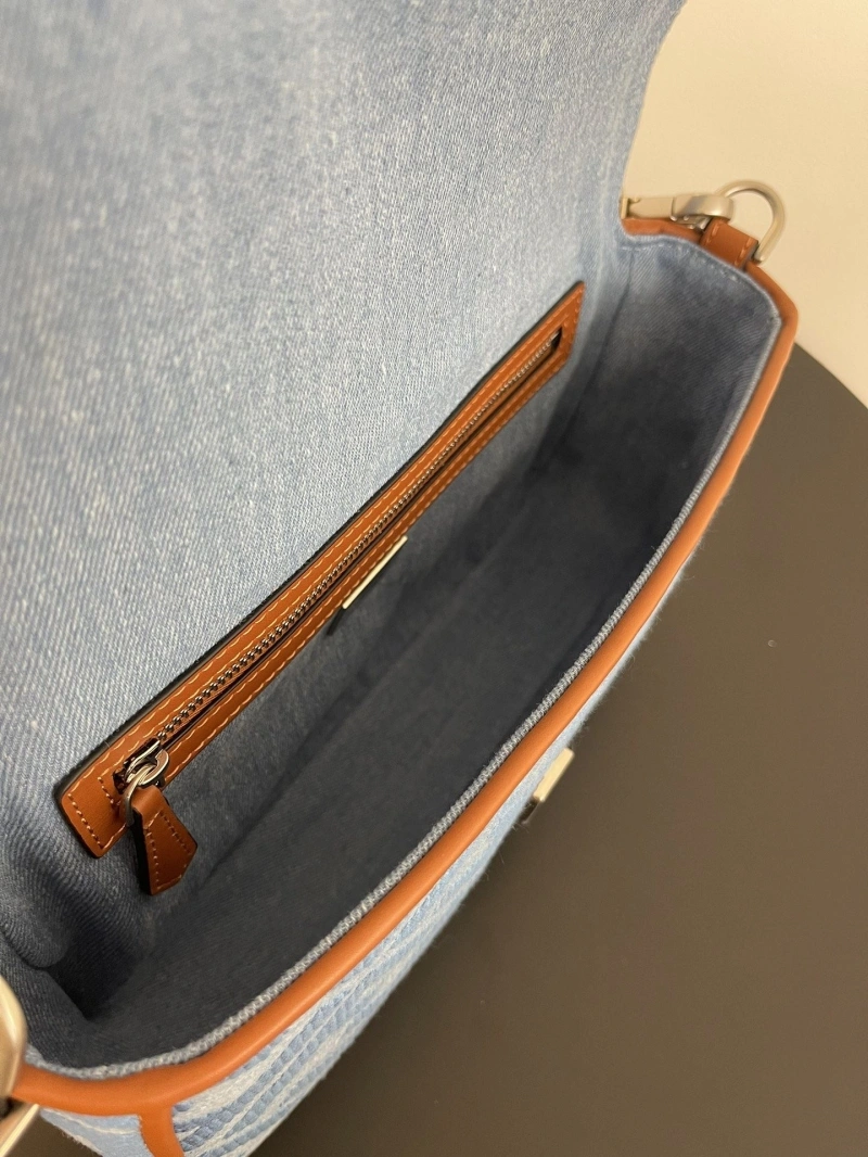 Fendi Baguette Bags 4370-0118