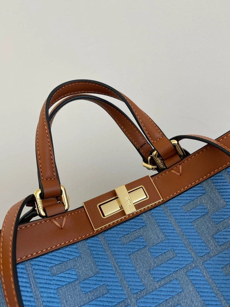 Fendi Shopping Bags 4370-0119