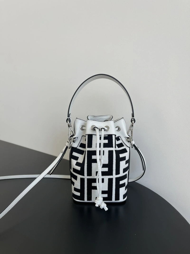 Fendi Bucket Bags 4370-0122