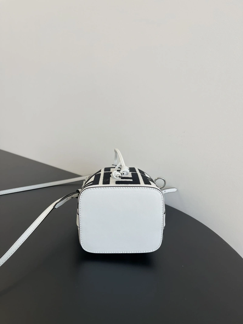 Fendi Bucket Bags 4370-0122