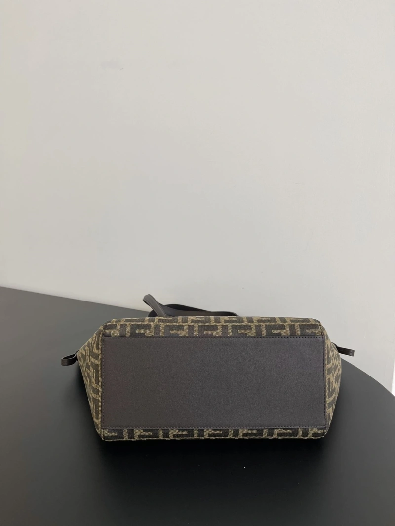 Fendi Shopping Bags 4370-0127