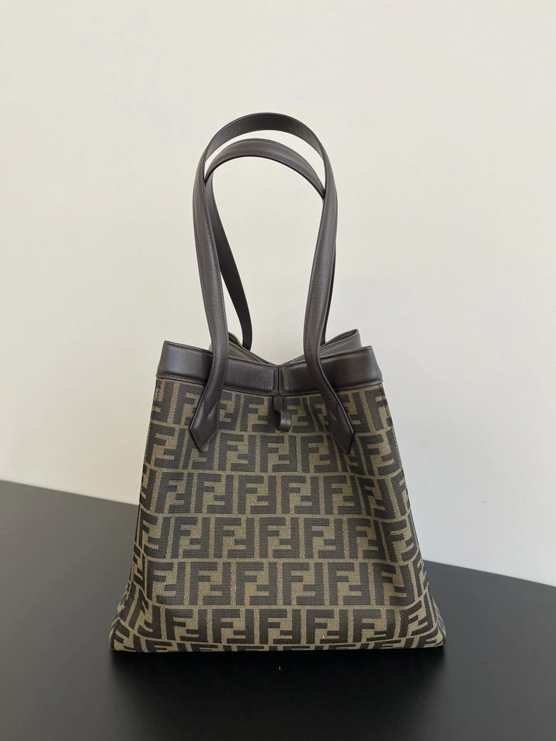 Fendi Shopping Bags 4370-0128