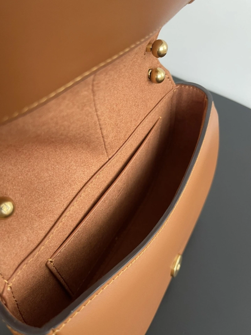 Fendi Satchel Bags 4370-0141