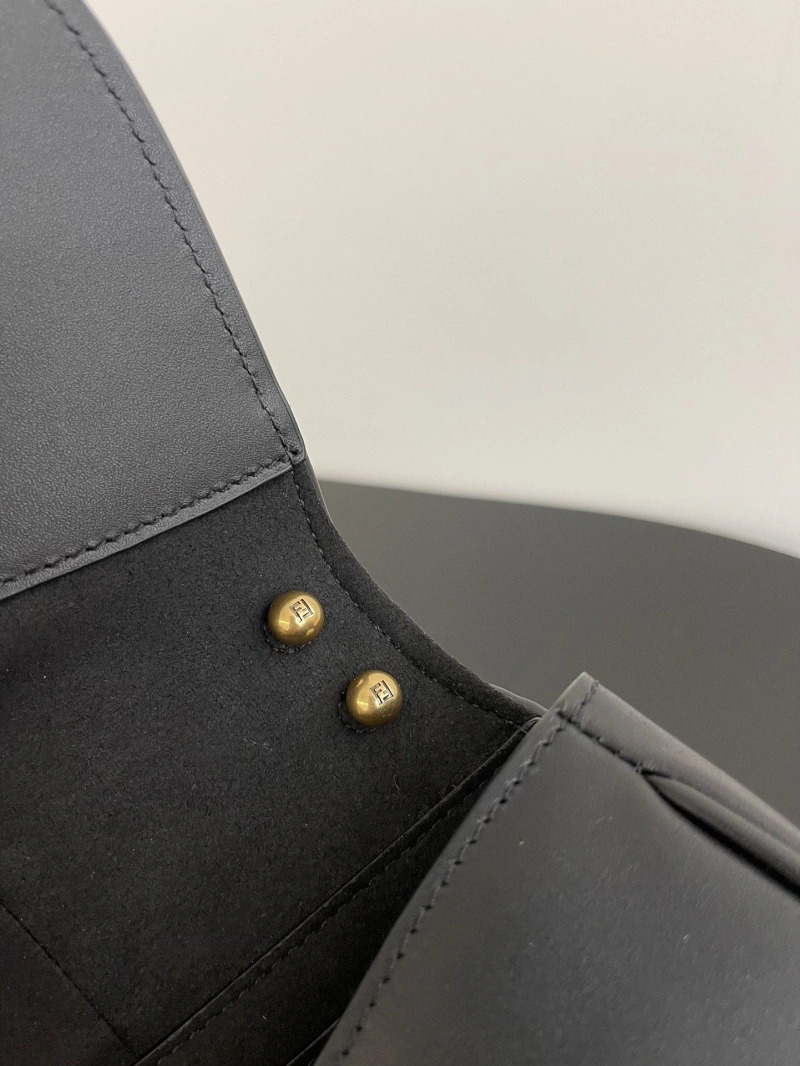 Fendi Satchel Bags 4370-0147