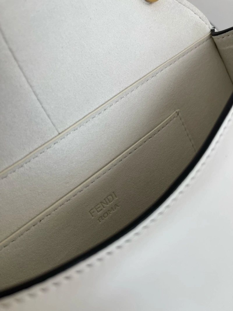 Fendi Satchel Bags 4370-0150