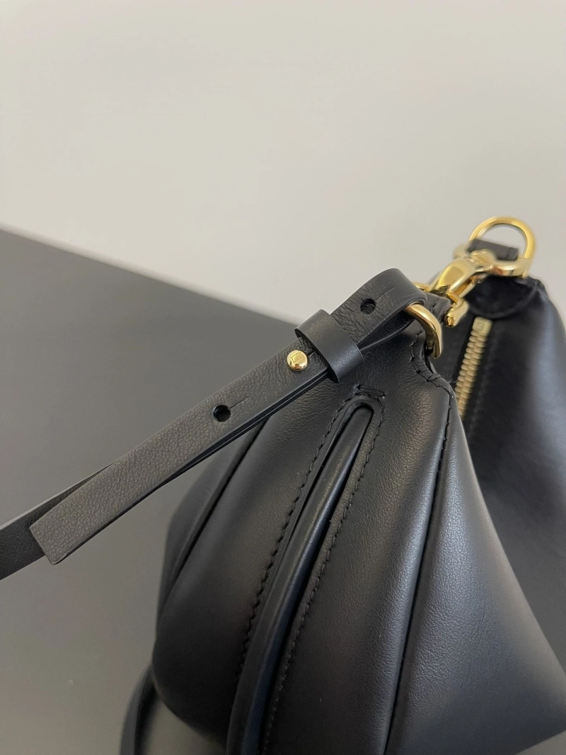 Fendi Satchel Bags 4370-0153