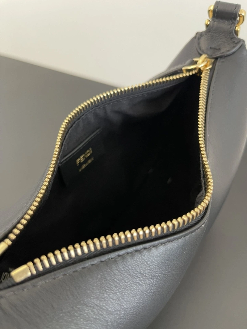 Fendi Satchel Bags 4370-0153