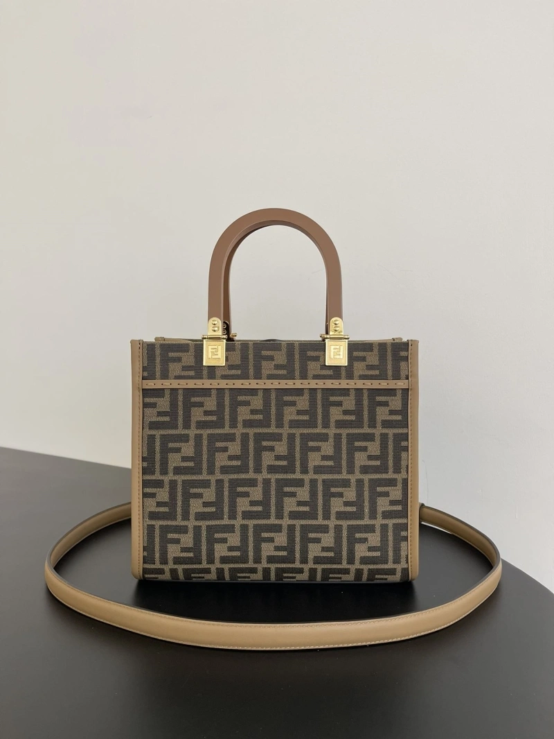 Fendi Shopping Bags 4370-0228