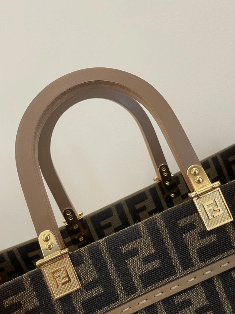 Fendi Shopping Bags 4370-0229