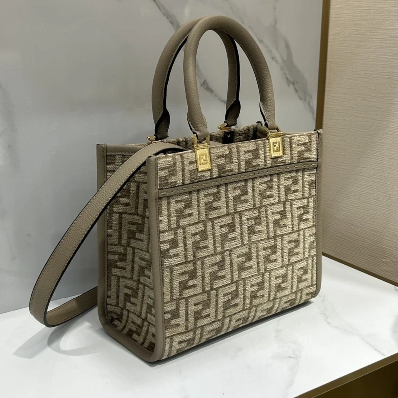 Fendi Shopping Bags 4370-0263