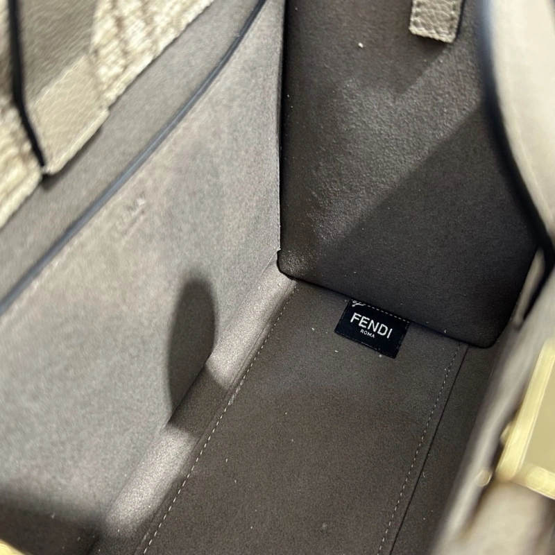 Fendi Shopping Bags 4370-0263