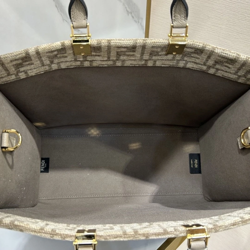 Fendi Shopping Bags 4370-0264