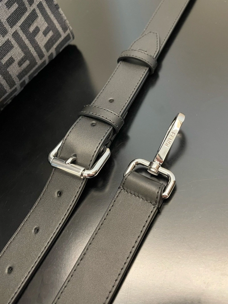 Fendi Shopping Bags 4370-0286