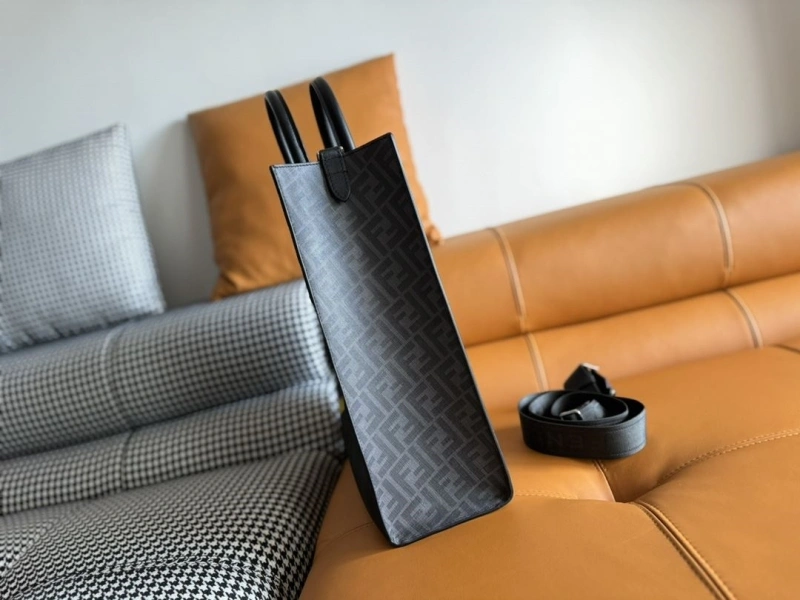 Fendi Shopping Bags 4370-0301