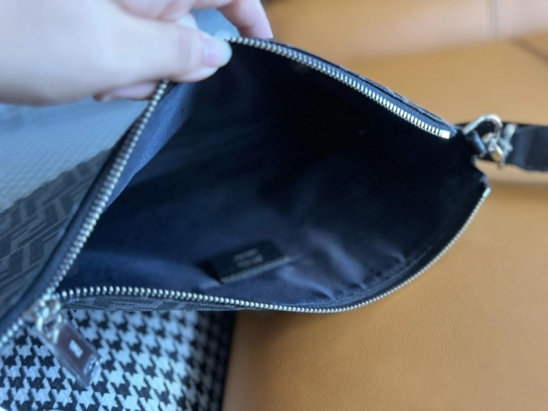 Fendi Satchel Bags 4370-0302