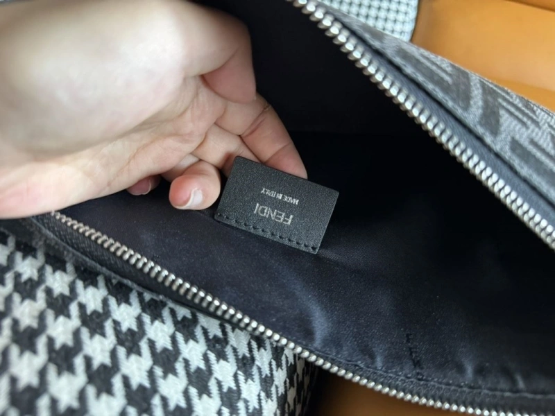 Fendi Satchel Bags 4370-0302