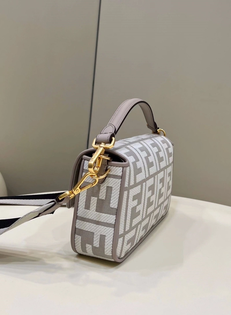 Fendi Satchel Bags 4370-0321