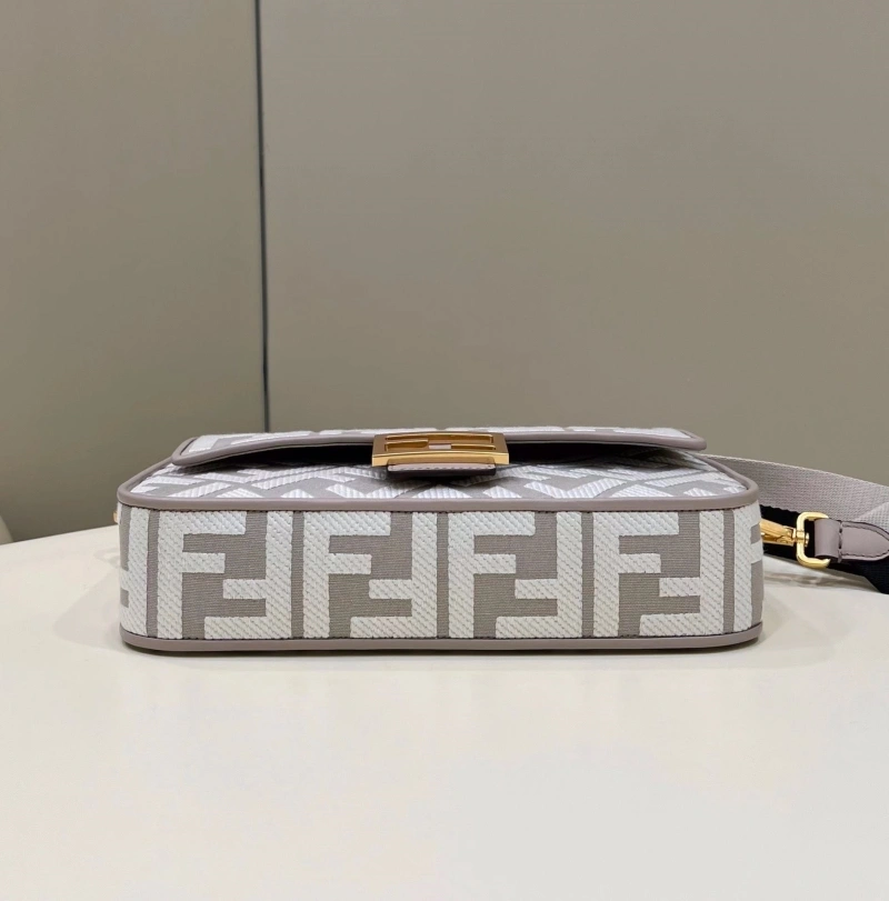 Fendi Satchel Bags 4370-0321