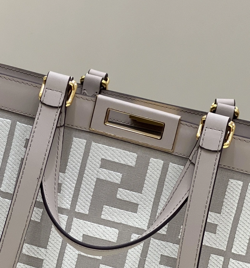 Fendi Shopping Bags 4370-0322