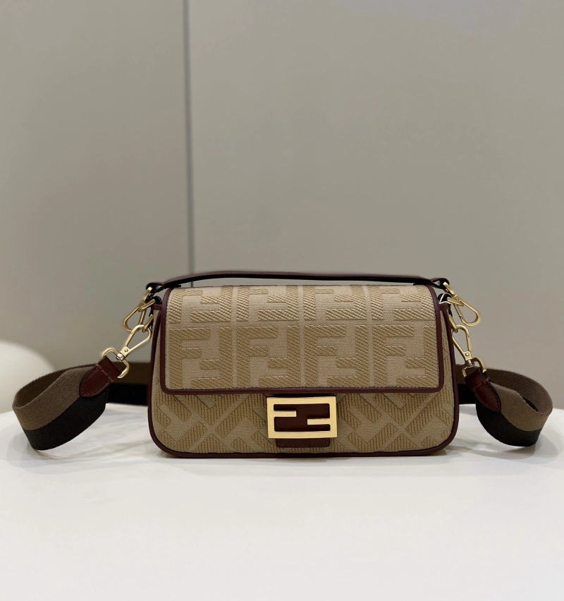 Fendi Baguette Bags 4370-0323