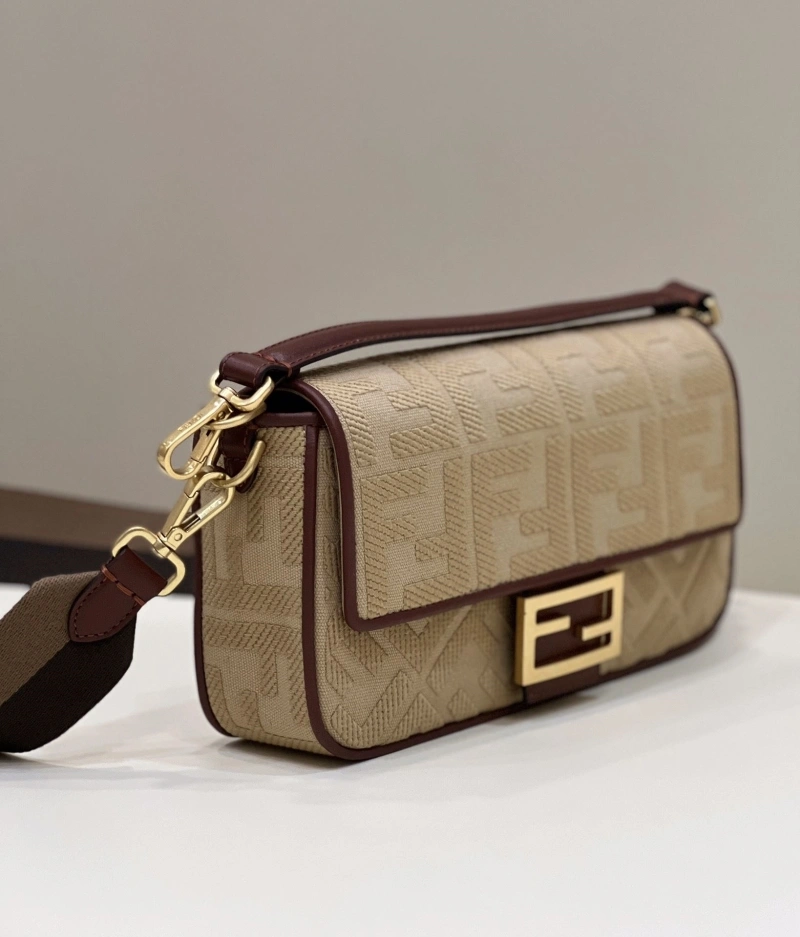 Fendi Baguette Bags 4370-0323