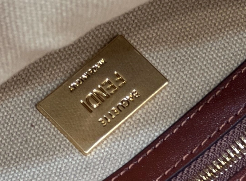 Fendi Baguette Bags 4370-0323