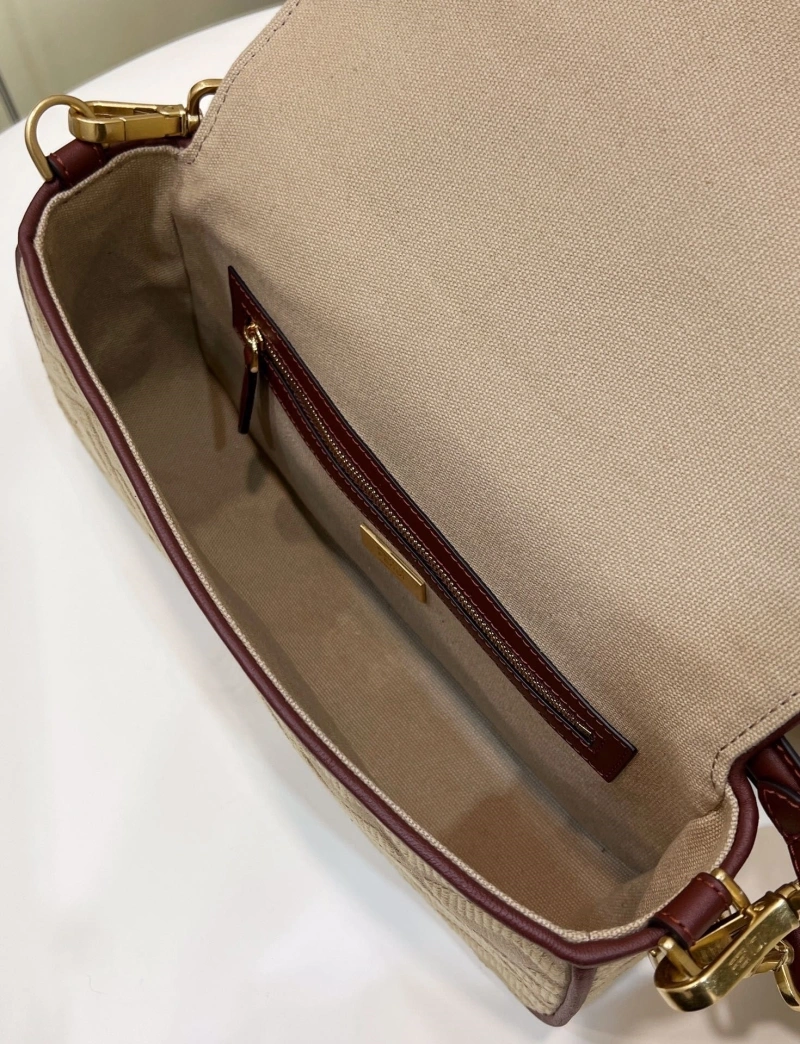 Fendi Baguette Bags 4370-0323