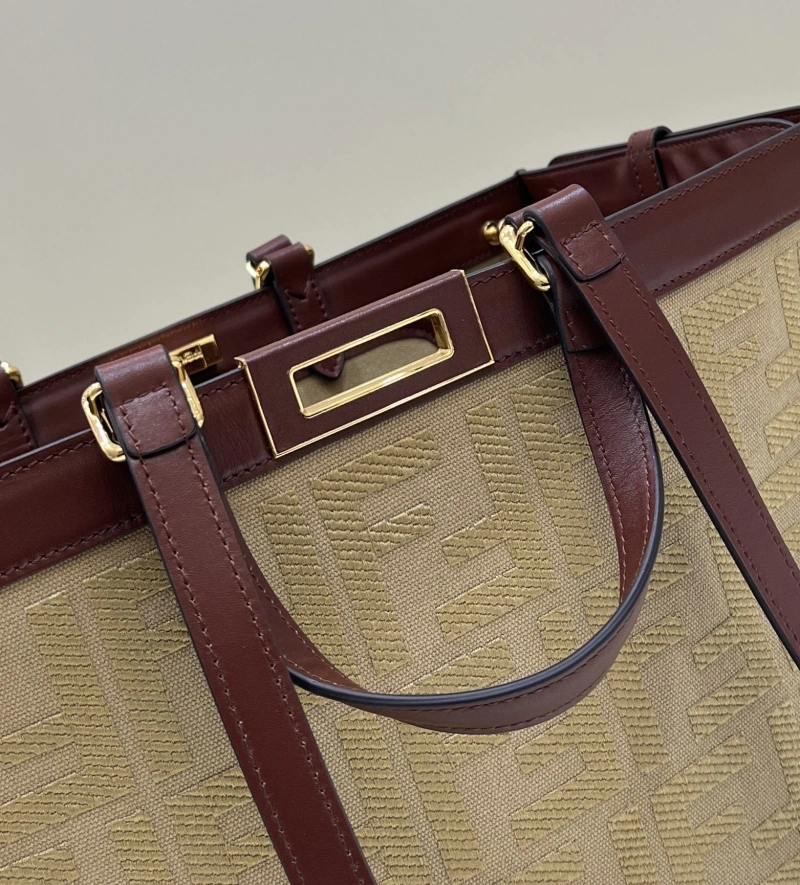 Fendi Shopping Bags 4370-0324